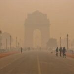 Delhi: 22 Arrested After Alleged Pepper Spray Use on Police During Protest Over Air Pollution at India Gate; Two FIRs Registered