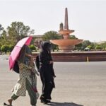 Midnight Blaze in Delhi: Over 100 Shanties Reduced to Ashes in Shakur Basti, Fireball Lights Up the Sky